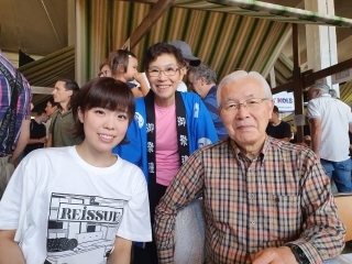 白石大使とランパルト日スイス文化協会やまと会長、加藤ラテアート・スペシャリスト (Foto)Atsuko Lampart