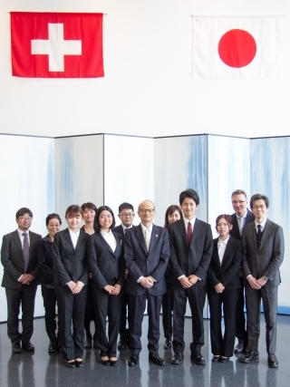 Besuch einer Delegation der Präfektur Nara bei Botschafter Fujiyama
