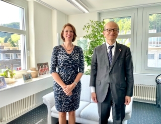 Höflichkeitsbesuch von Botschafter Fujiyama bei der Direktorin des Staatssekretariats für Migration