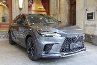 Lexus展示