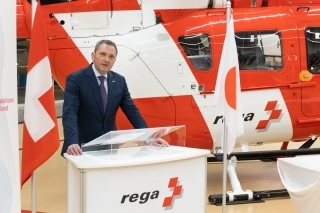 外務大臣表彰授与式(スイス航空救助隊(rega))
