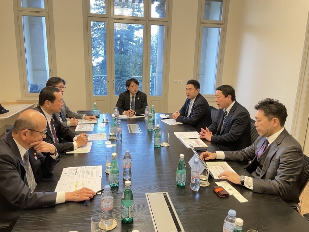 藤井外務副大臣とチューリッヒ日本商工会との意見交換