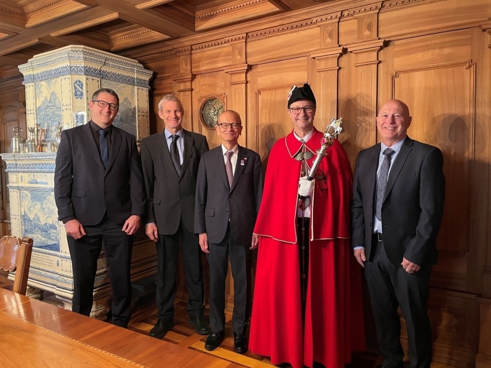 Botschafter Fujiyama besuchte die Gemeinde Schwyz