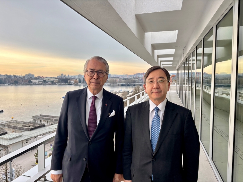 Honorargeneralkonsul Müller und Botschafter Iijima