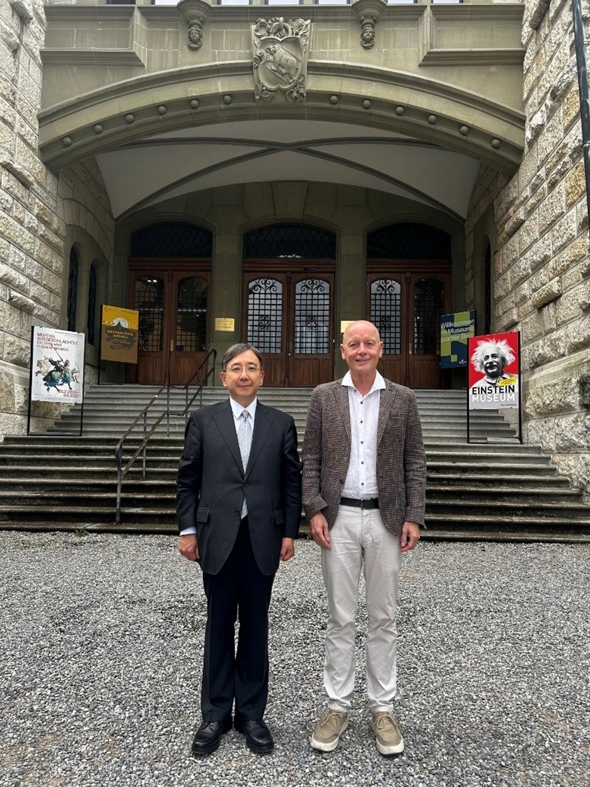 Visite de courtoisie de l’Ambassadeur auprès du Directeur du Musée d’Histoire de Berne